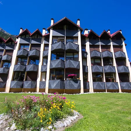 Grand Roc - Ancolies 215 - Happy * Chamonix