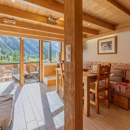 Grand Roc - Ancolies 215 - Happy Daire Chamonix